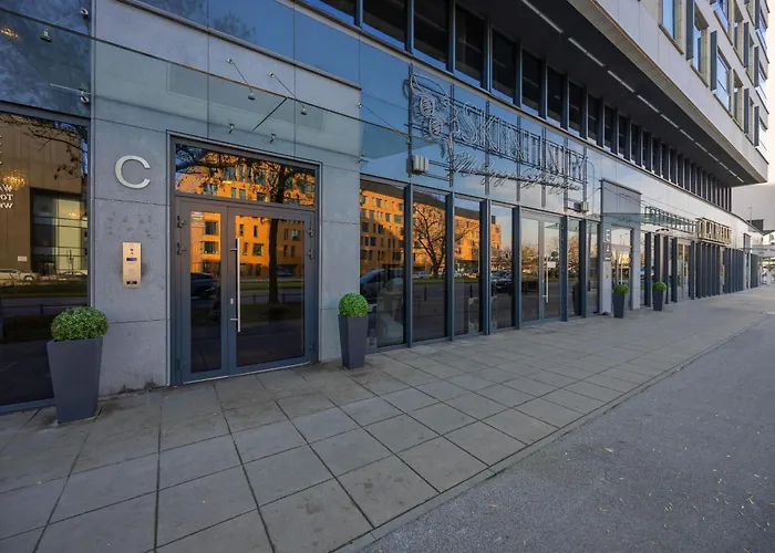 Lux Riverview Air-conditioned With Parking By Renters