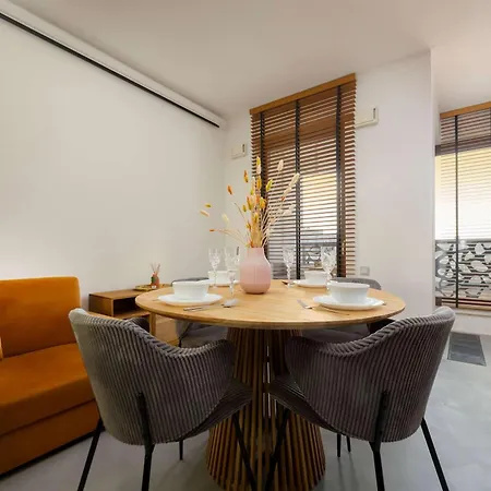公寓 Lux Riverview Air-conditioned With Parking By Renters