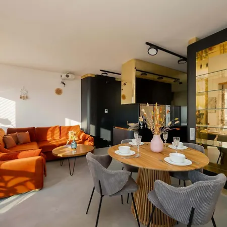 Lux Riverview Air-conditioned With Parking By Renters شقة *