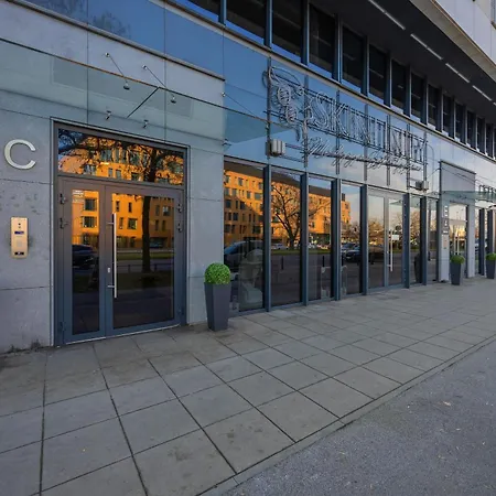 Lux Riverview Air-conditioned With Parking By Renters