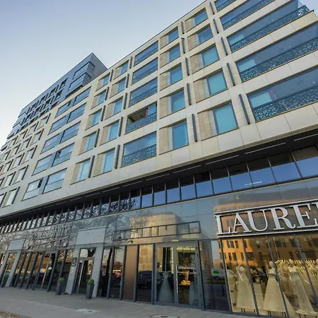 公寓 Lux Riverview Air-conditioned With Parking By Renters