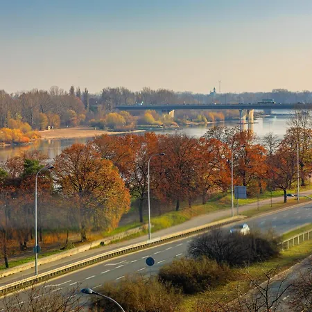 Apartmán Lux Riverview Air-conditioned With Parking By Renters